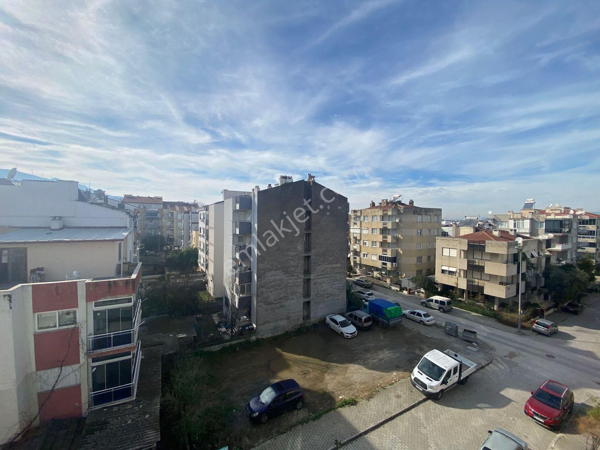 İzmir Tire De Satılık 3+1 Daire Çarşıya Yakın - Görsel 4