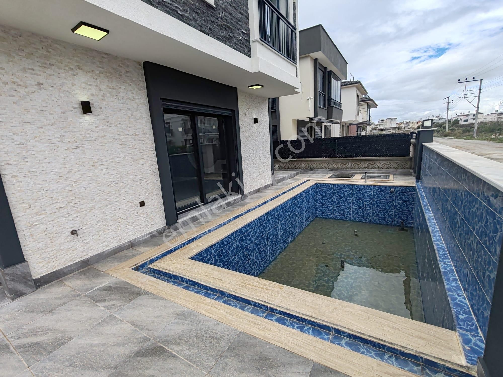 Didim'de 4+1 Denize 500m Yakın Müstakil Villa Ebeveyn Banyolu - Görsel 3