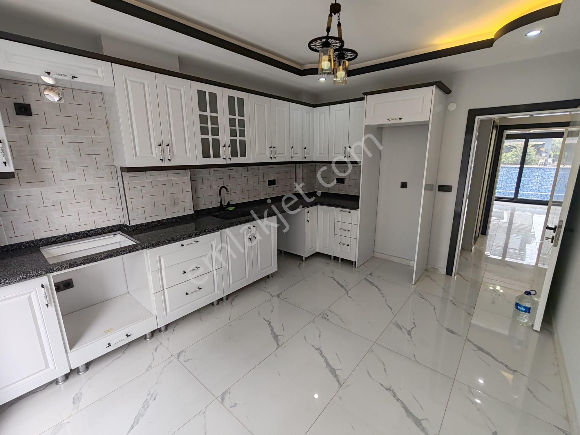 Didim'de 4+1 Denize 500m Yakın Müstakil Villa Ebeveyn Banyolu - Görsel 17