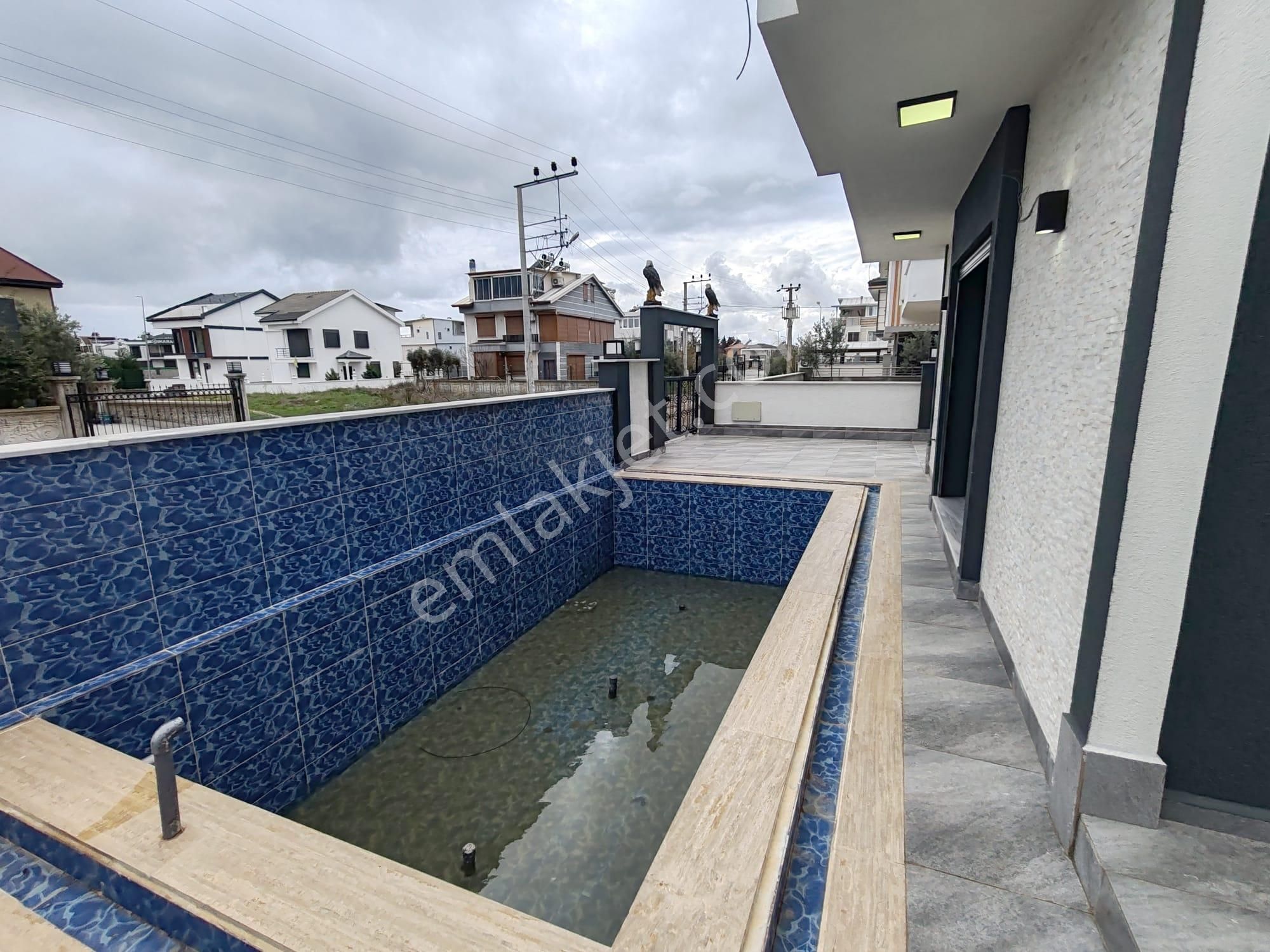 Didim'de 4+1 Denize 500m Yakın Müstakil Villa Ebeveyn Banyolu - Görsel 4