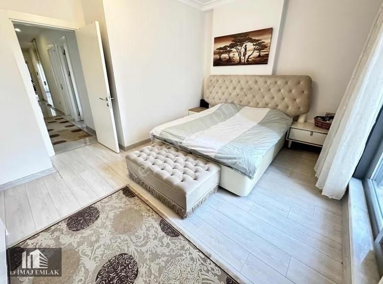 Suadiye Kavisli Sokakta Net 95 M2 Ferah 7 Yıllık Binada 3+1 - Görsel 18