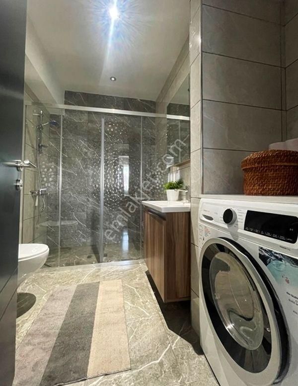 Mertcan Dan Royal Garden'de Ebeveyn Banyolu 3+1 Deniz Manzaralı - İskanlı - Görsel 15