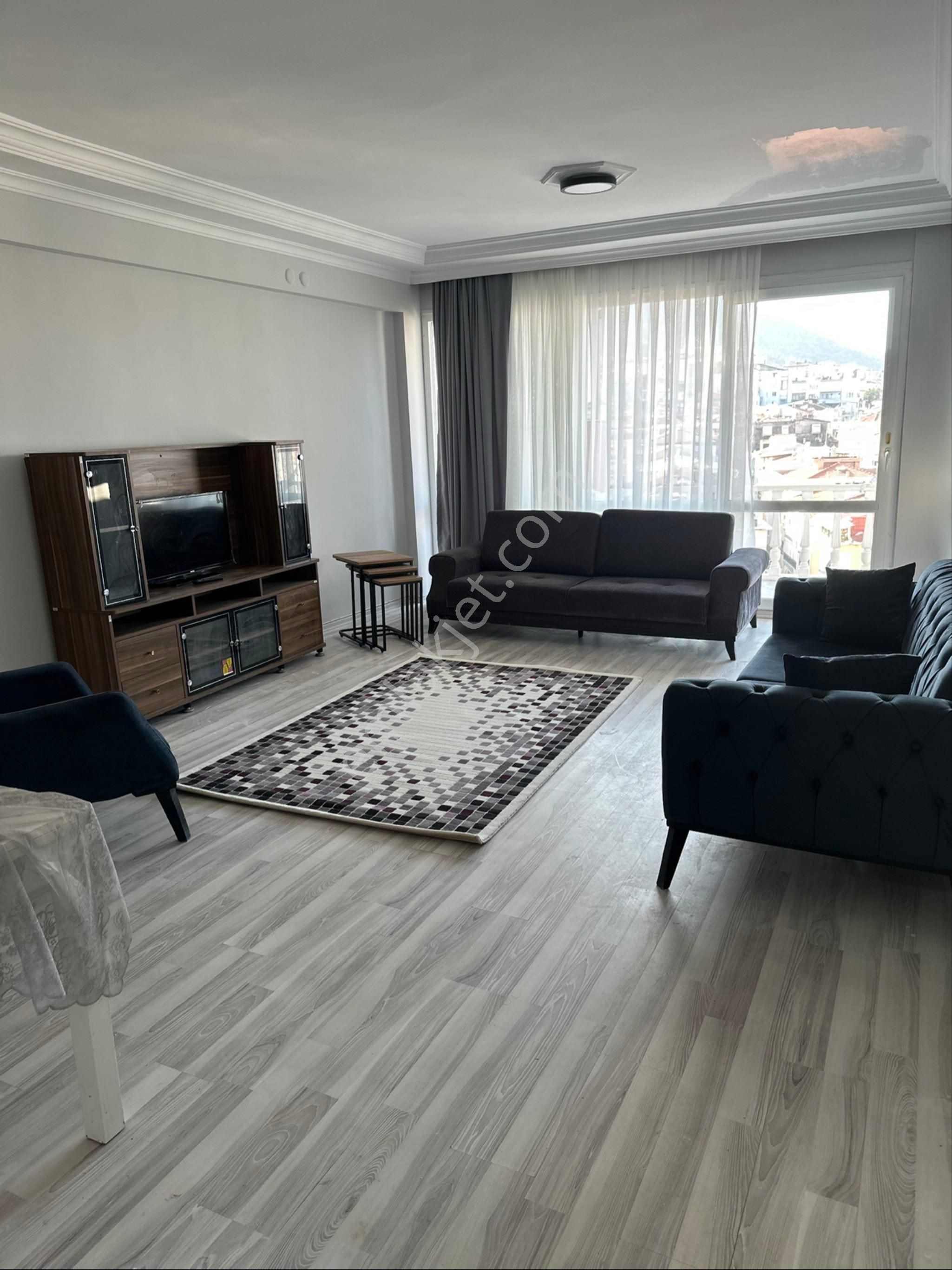 Balçovada Öğrenciye Kiralık Daire