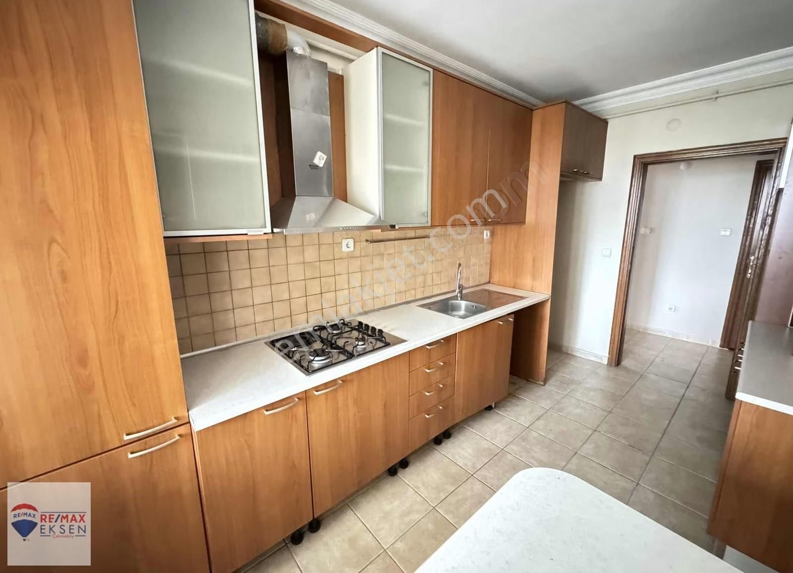 Çekmeköy Ekşioğlu Beşyıldız 2. Etap Sitesi Kiralık 3+1 Daire - Görsel 12