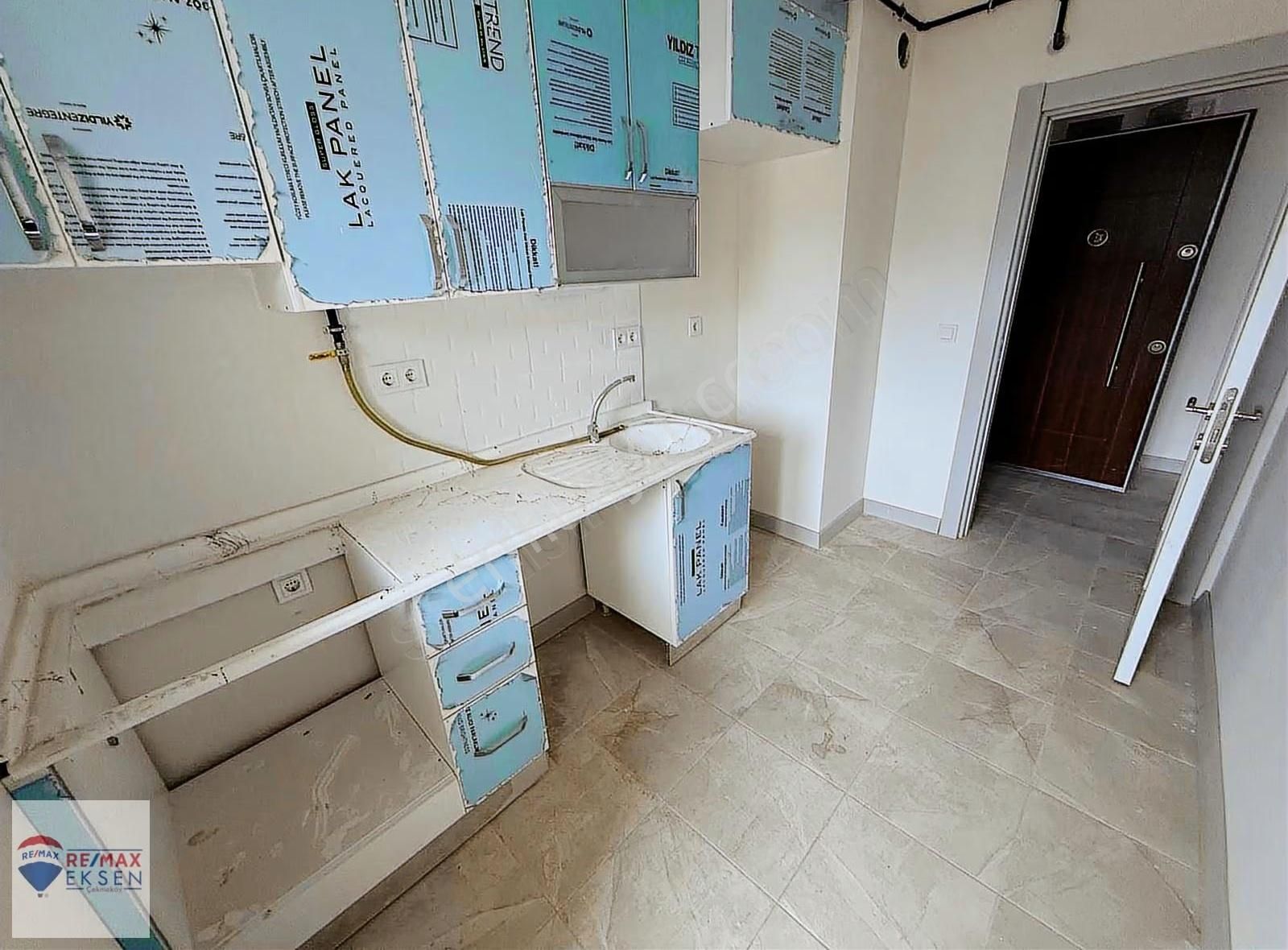 Kartal Orhantepe De Toki Blokları Marmaraya Yürüme Mesafesinde - Görsel 23