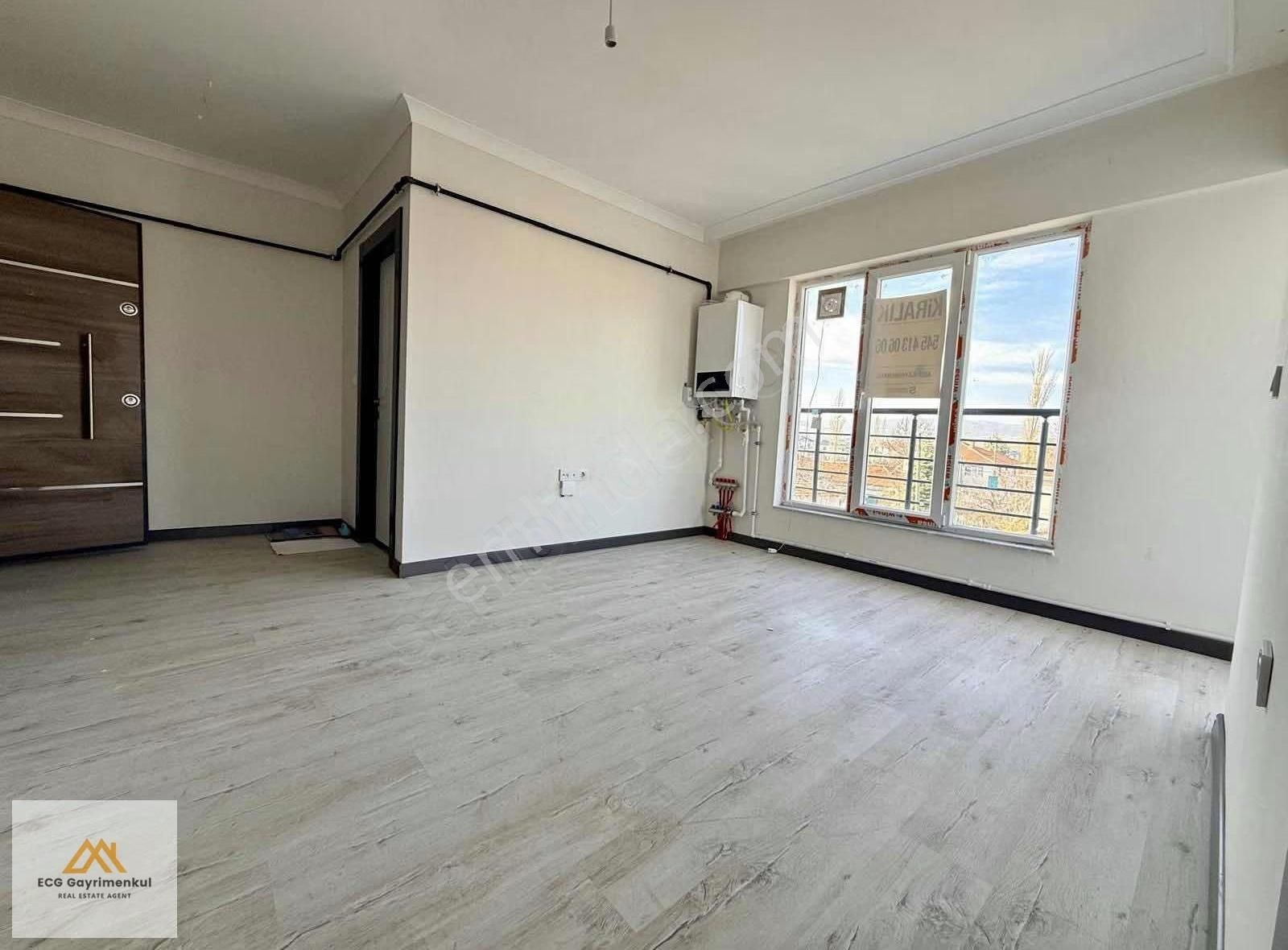 Ecg'deni Aybü Kapısına 400m, 1. Katta Uygun Yatırımlık 1+1 Daire - Görsel 9