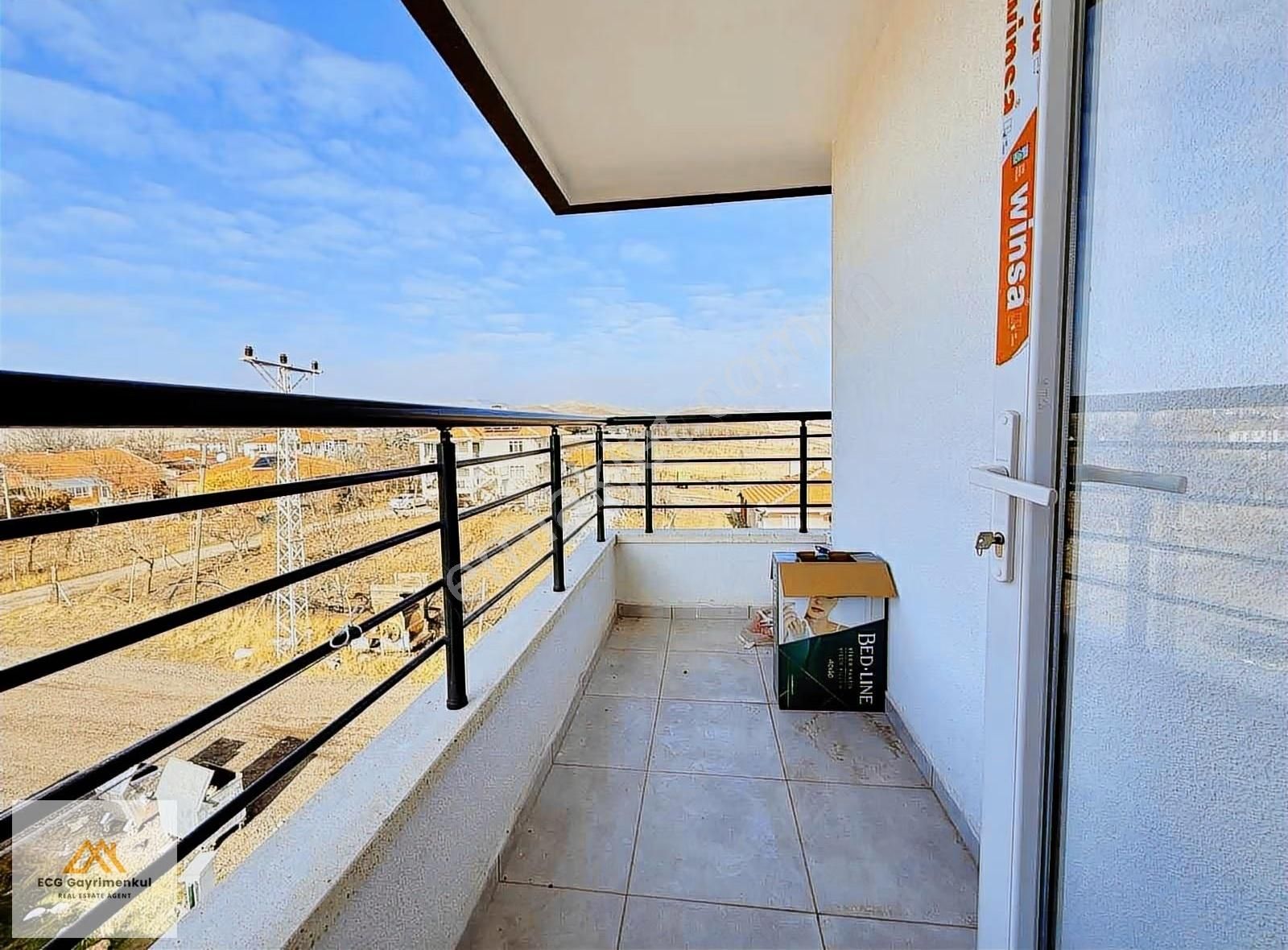 Ecg'deni Aybü Kapısına 400m, 1. Katta Uygun Yatırımlık 1+1 Daire - Görsel 11