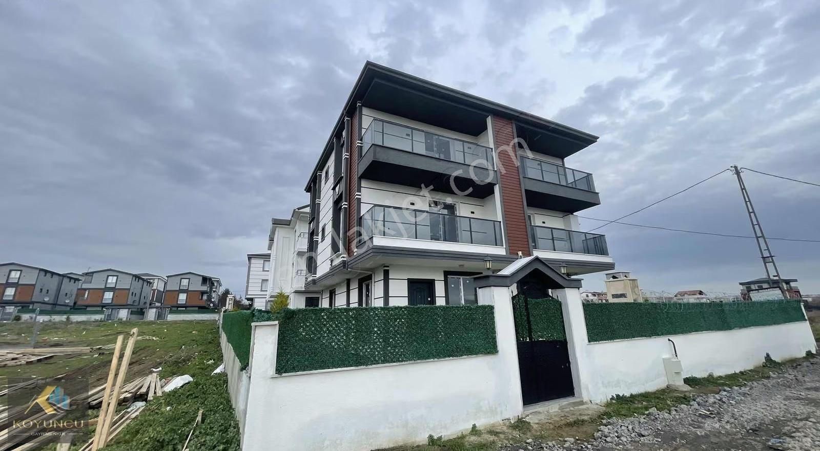 ^^koyuncu Gyrm^^yeniçiftlik'te Deniz Manzaralı 4+1 Lüx Villa