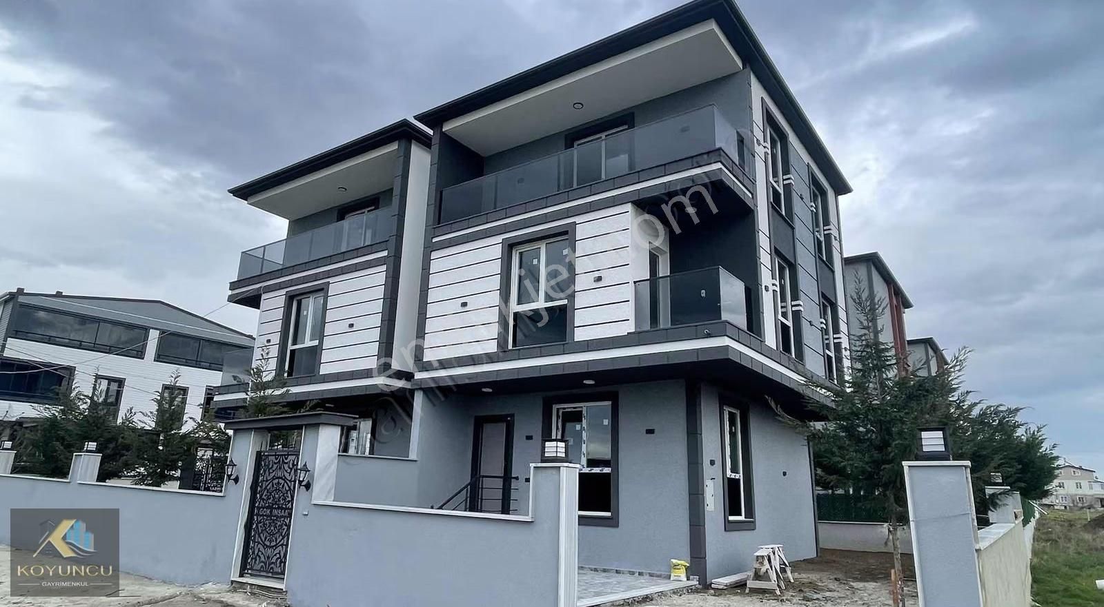 ^^koyuncu Gyrm^^yeniçiftlikte Deniz Manzaralı 4+1 Lüx Villa - Görsel 2