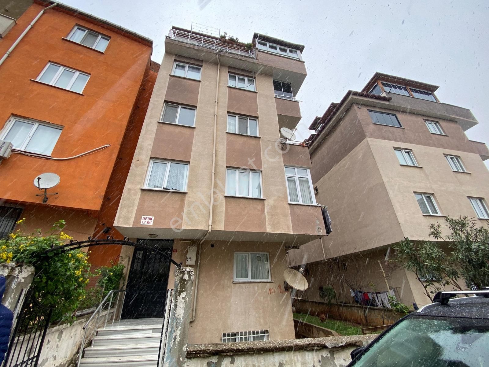 Pendık Esenler Boş 2+1 Kıralık Daıre