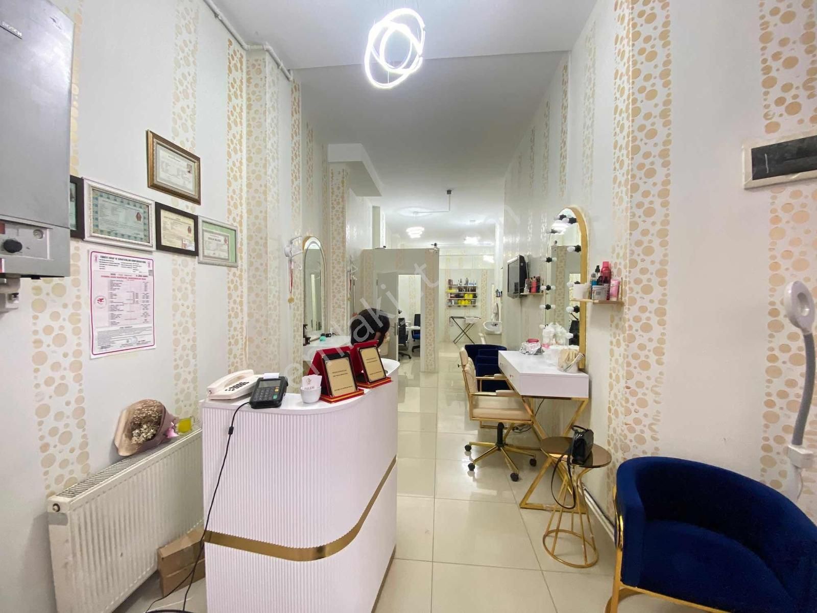 Maltepe Zümrütevlerde Satılık 130 M2 Dükkan - Görsel 8