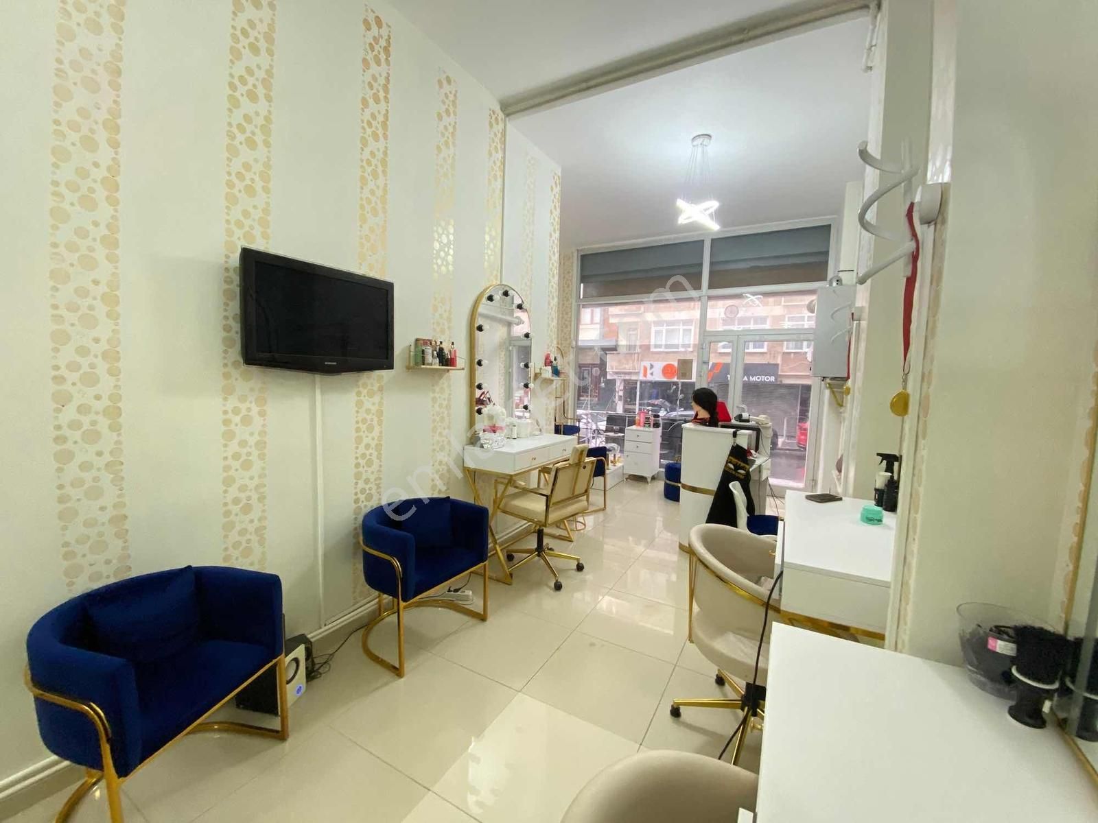 Maltepe Zümrütevlerde Satılık 130 M2 Dükkan - Görsel 6