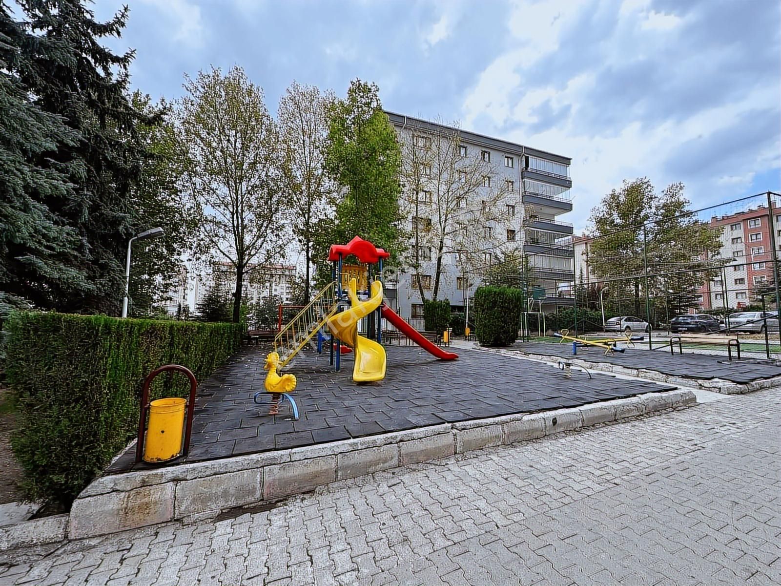 Serhat Mahallesi'nde Satılık 2+1 Muhteşem Lokasyon. - Görsel 33