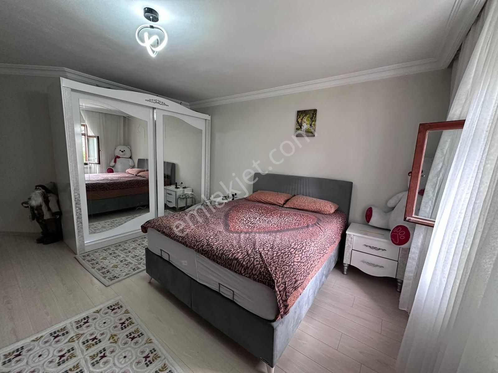 Serhat Mahallesi'nde Satılık 2+1 Muhteşem Lokasyon. - Görsel 29