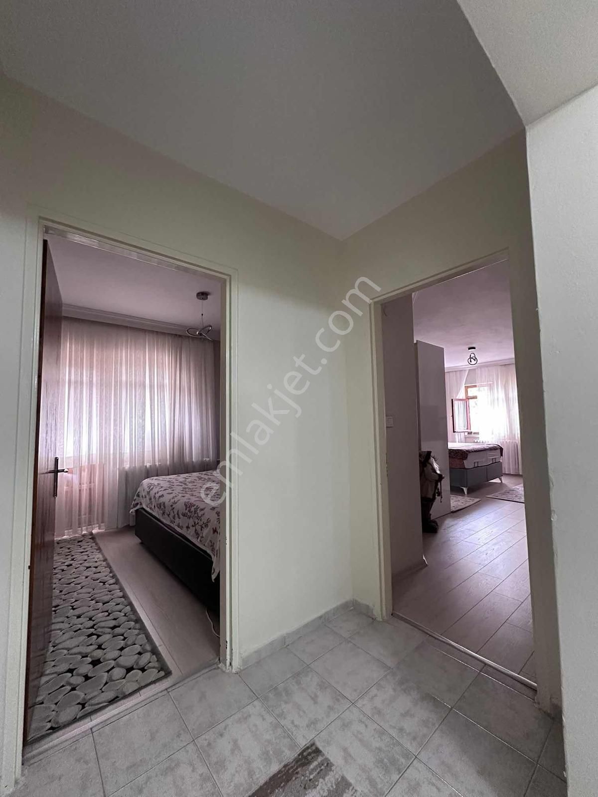 Serhat Mahallesi'nde Satılık 2+1 Muhteşem Lokasyon. - Görsel 26