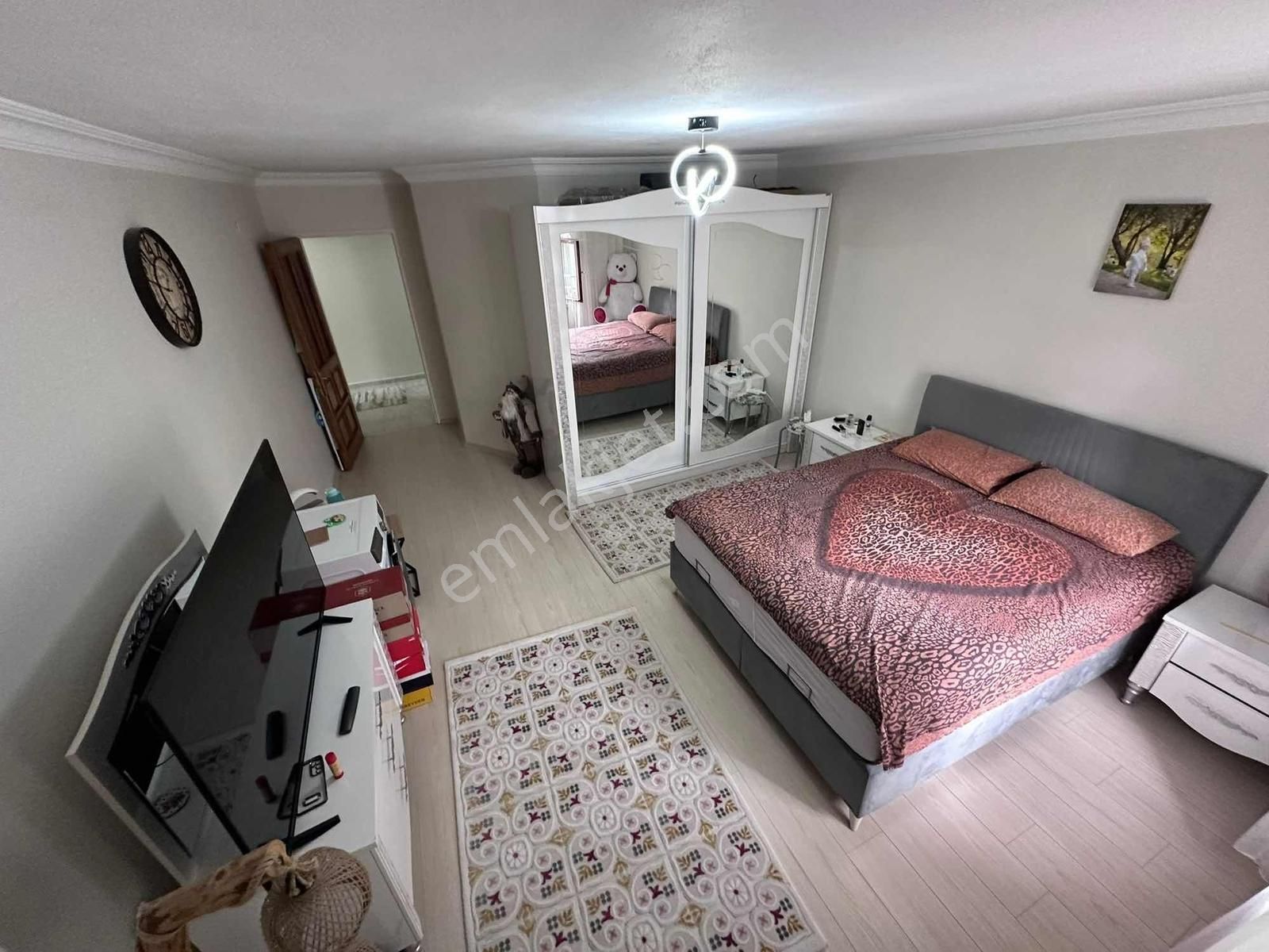 Serhat Mahallesi'nde Satılık 2+1 Muhteşem Lokasyon. - Görsel 22