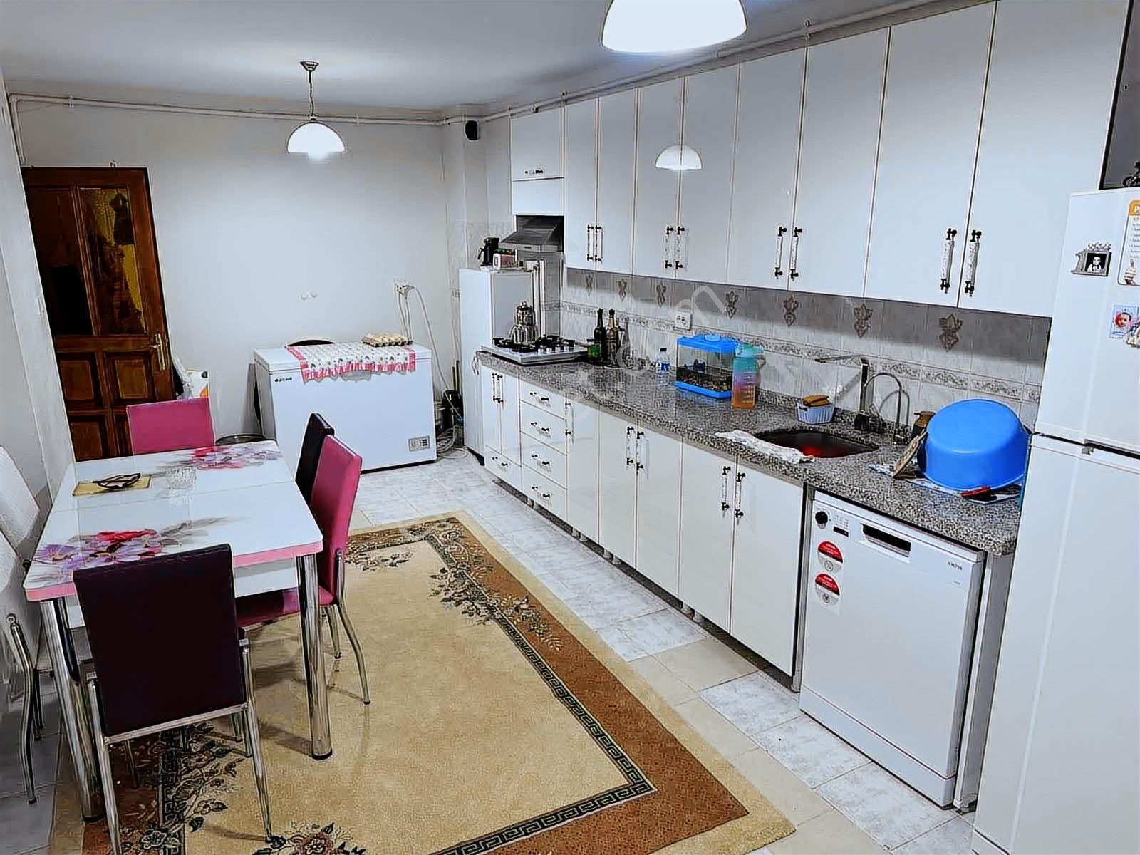 Serhat Mahallesi'nde Satılık 2+1 Muhteşem Lokasyon. - Görsel 15