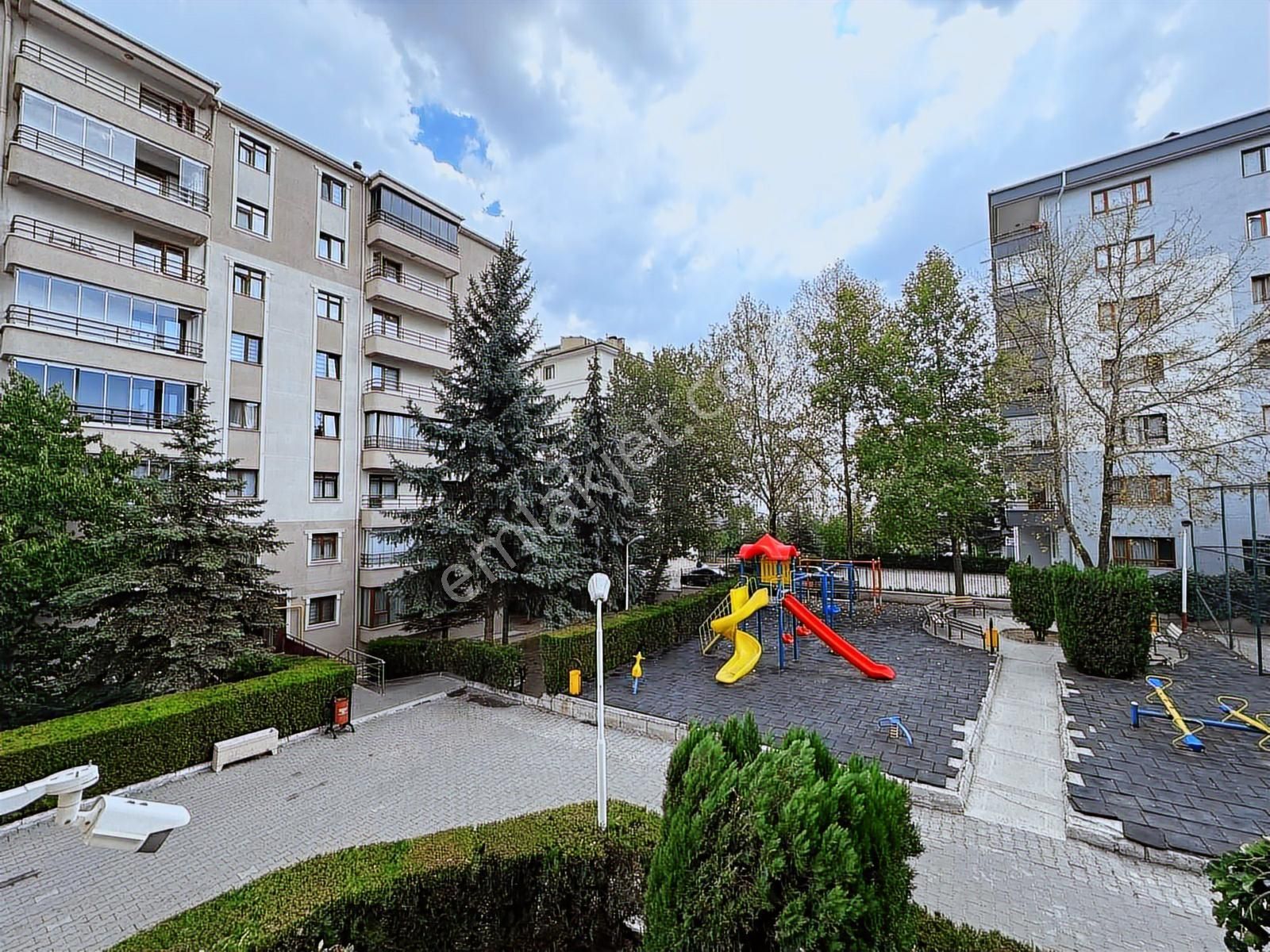 Serhat Mahallesi'nde Satılık 2+1 Muhteşem Lokasyon. - Görsel 12