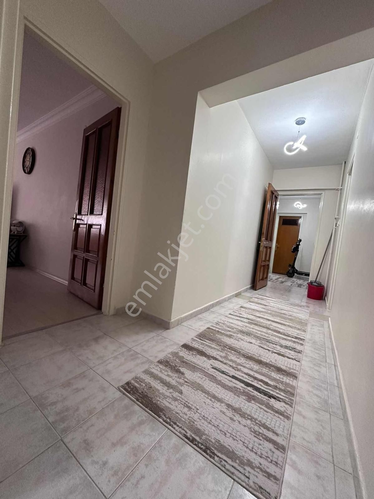 Serhat Mahallesi'nde Satılık 2+1 Muhteşem Lokasyon. - Görsel 23