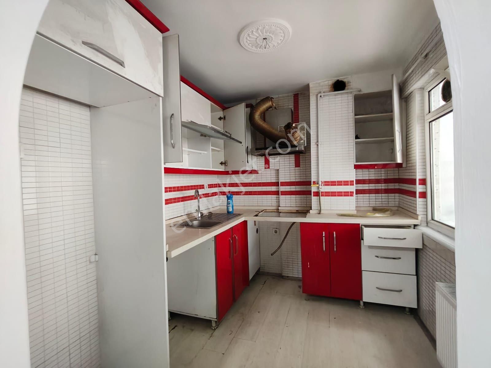 Hürriyet Mahallesi İci Temiz Satılık Daire - Görsel 10