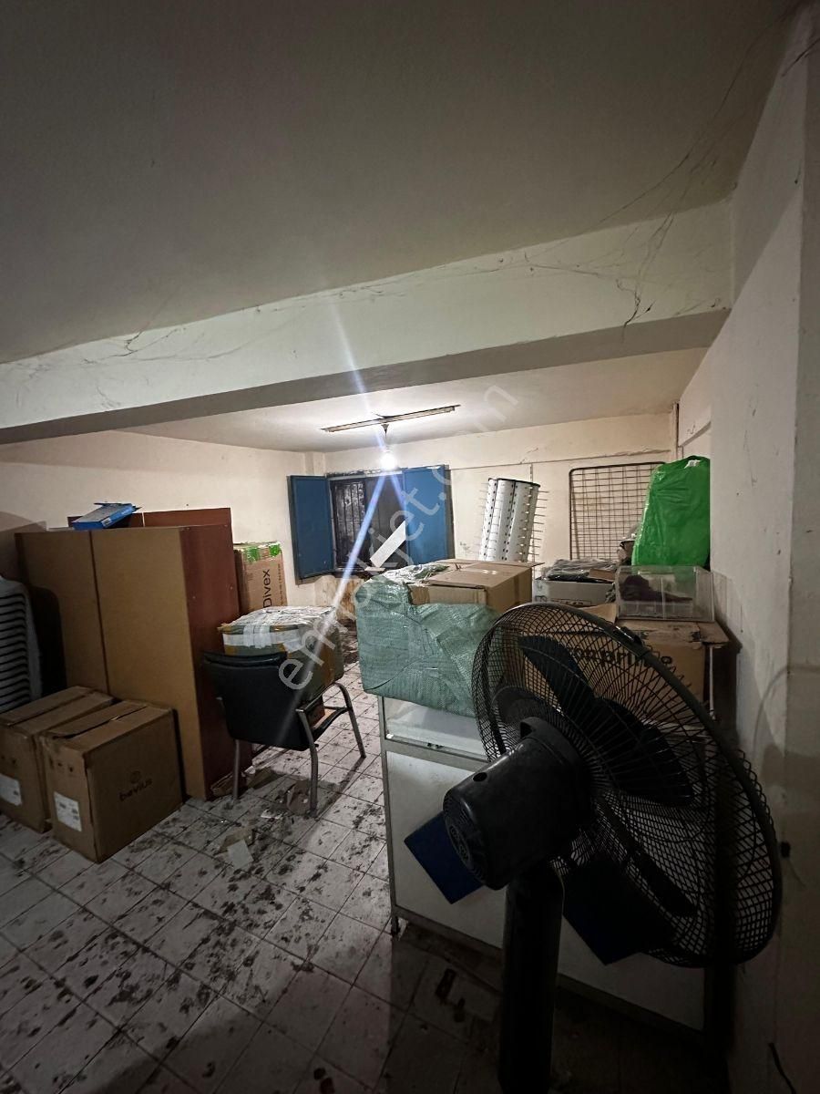 Merkezi Nokta Satılık 3 Katlı Dükkan - Görsel 11