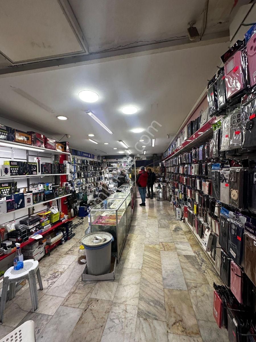 Merkezi Nokta Satılık 3 Katlı Dükkan - Görsel 3