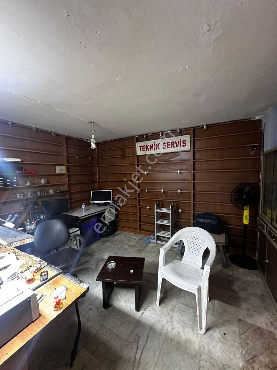 Merkezi Nokta Satılık 3 Katlı Dükkan - Görsel 4