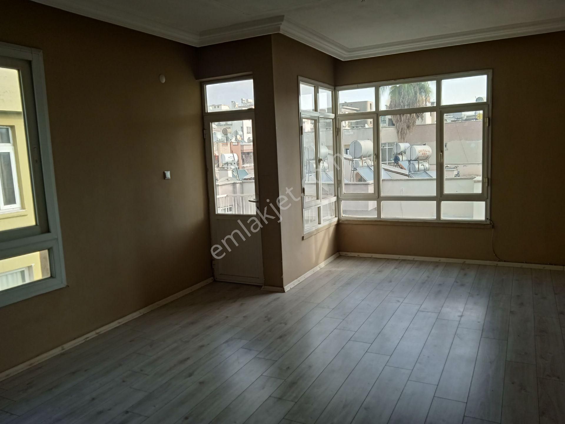 Acele Sahibinden Pozcu Forum Avm Civarı Ferah Satılık Daire