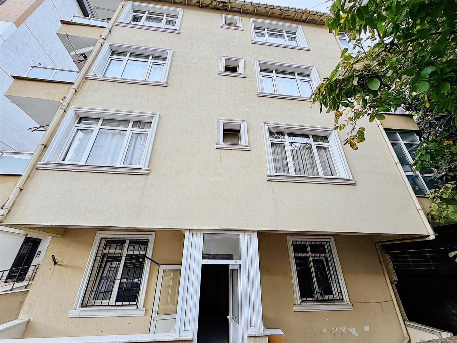 Kartal Atalar Çanakkale Caddesine Yakın Satılık 2+1 Daire