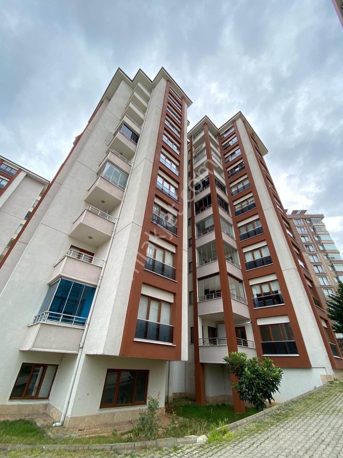 Trabzon Çukurçayır'da Kiralık 3+1 Daire