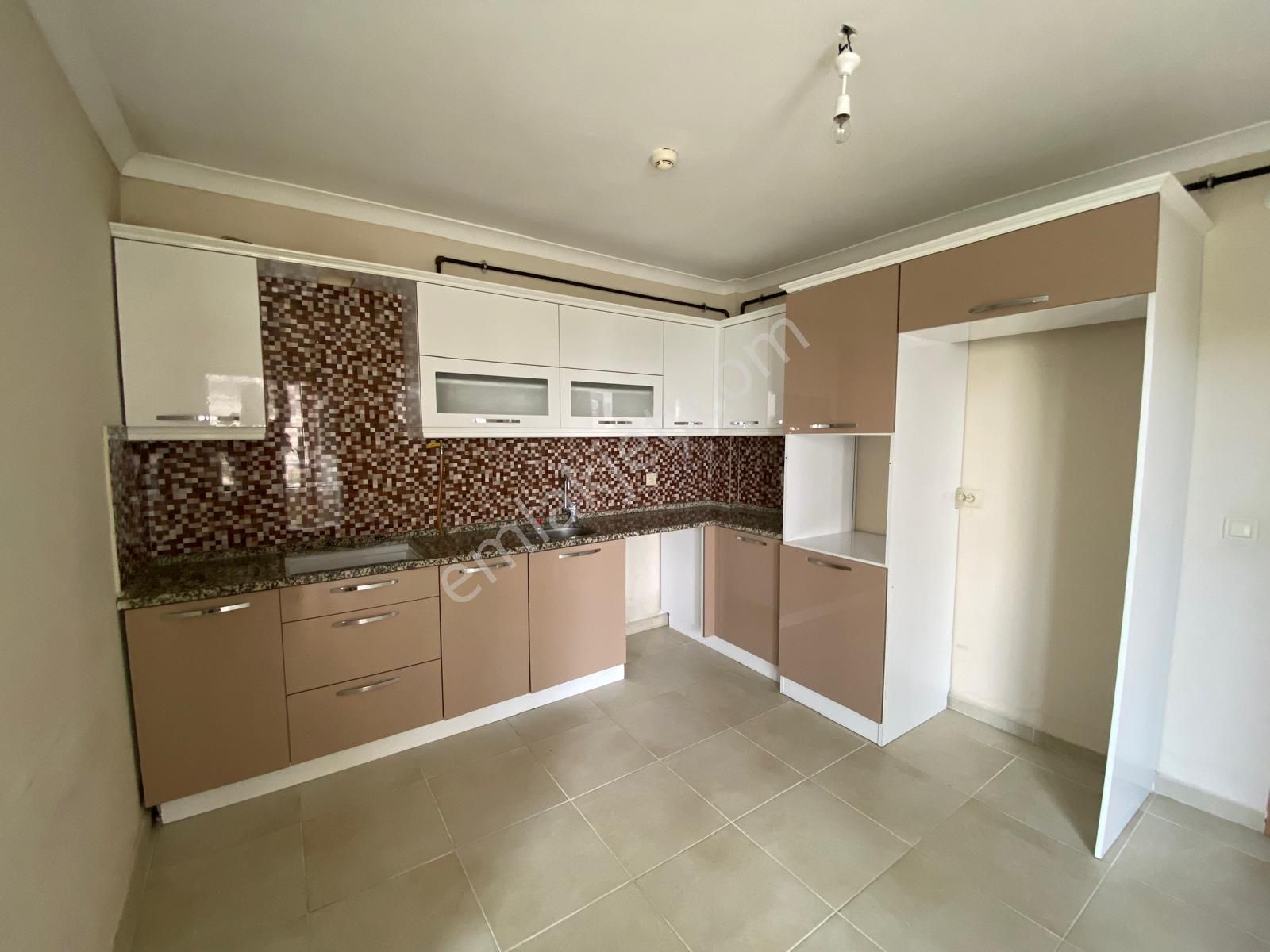 Trabzon Çukurçayır'da Kiralık 3+1 Daire - Görsel 9