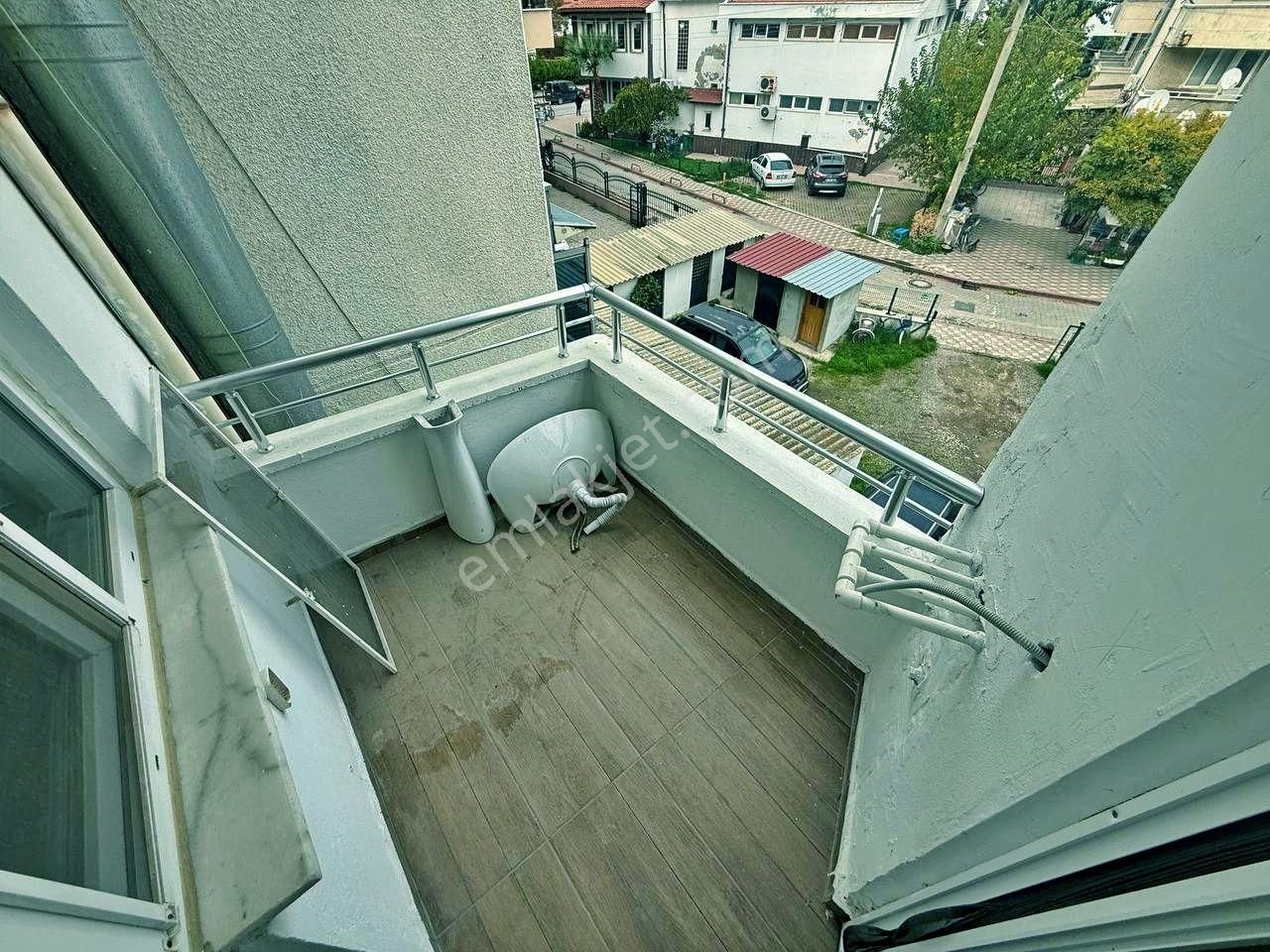 Uytundan Akçay Kordonda Denize 50 Metre Doğalgazlı 2+1 Daire - Görsel 28