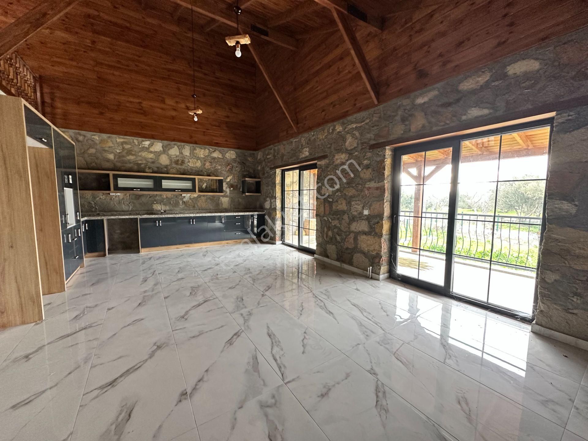 ▀mera Emlaktan Kazdağları Çamcı Köyü Sıfır Site İçi 3+1 Taş Ev - Görsel 14