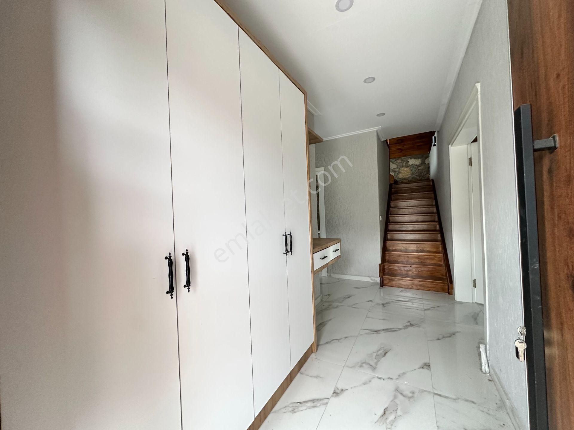 ▀mera Emlaktan Kazdağları Çamcı Köyü Sıfır Site İçi 3+1 Taş Ev - Görsel 11