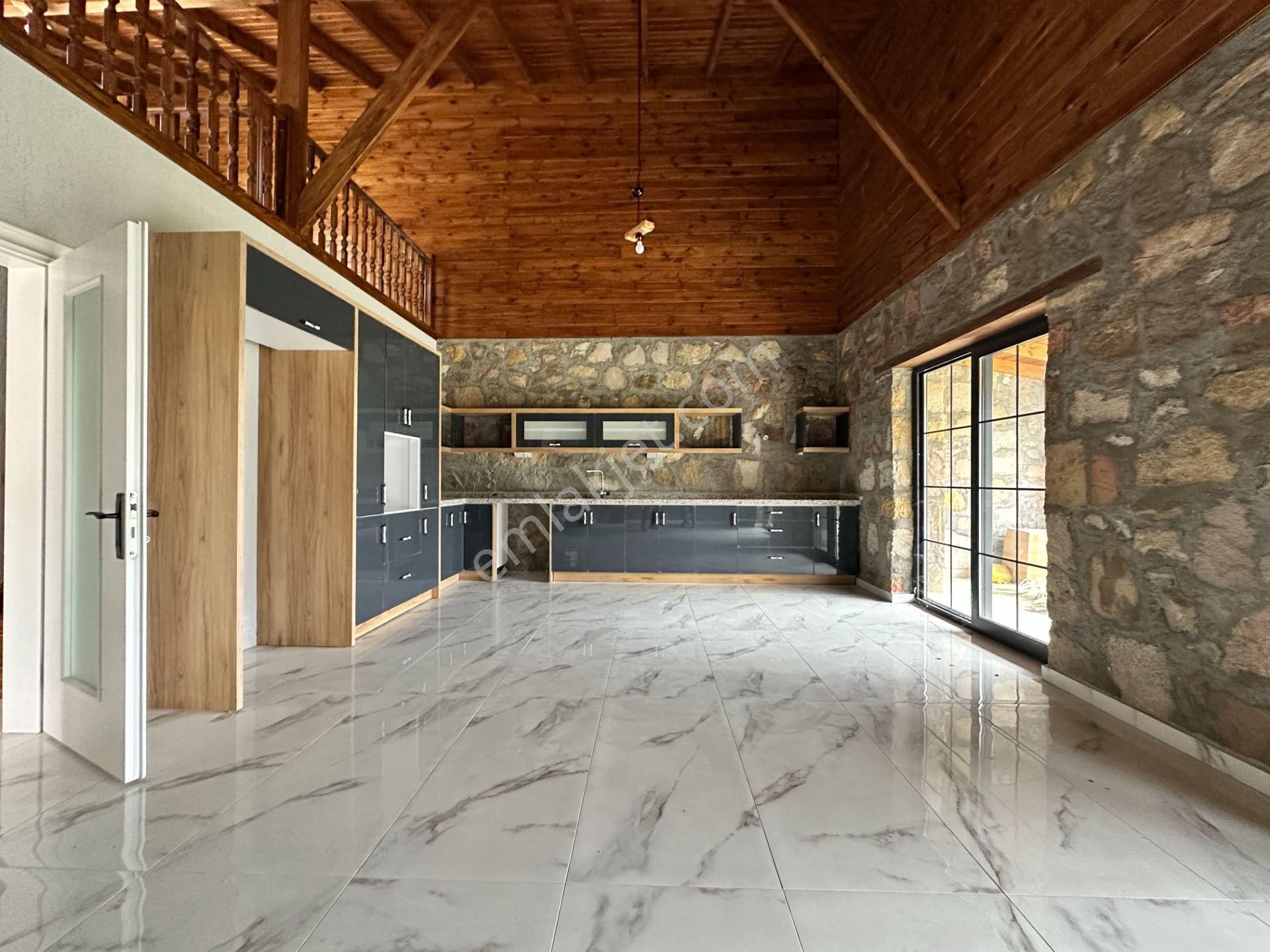 ▀mera Emlaktan Kazdağları Çamcı Köyü Sıfır Site İçi 3+1 Taş Ev - Görsel 9