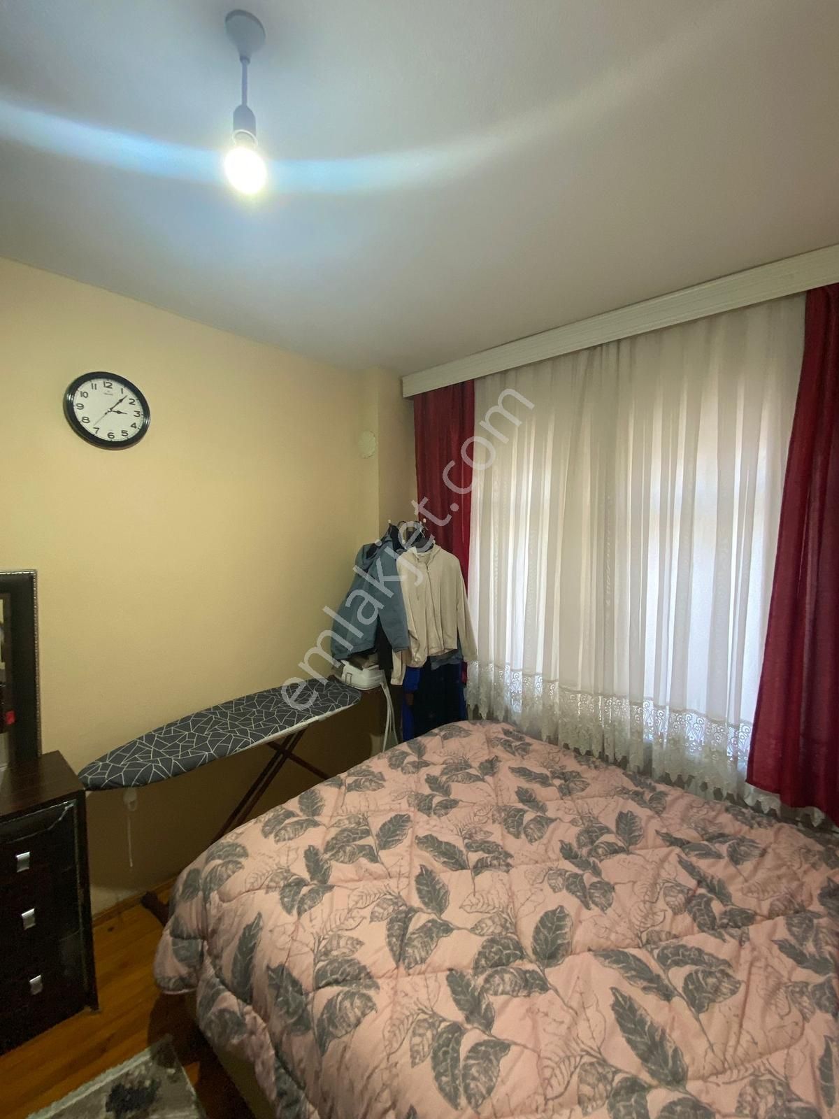 Bergama Fatihte Kaçırılmayacak Fırsat 130m² Geniş 3+1 Ara Kat - Görsel 11