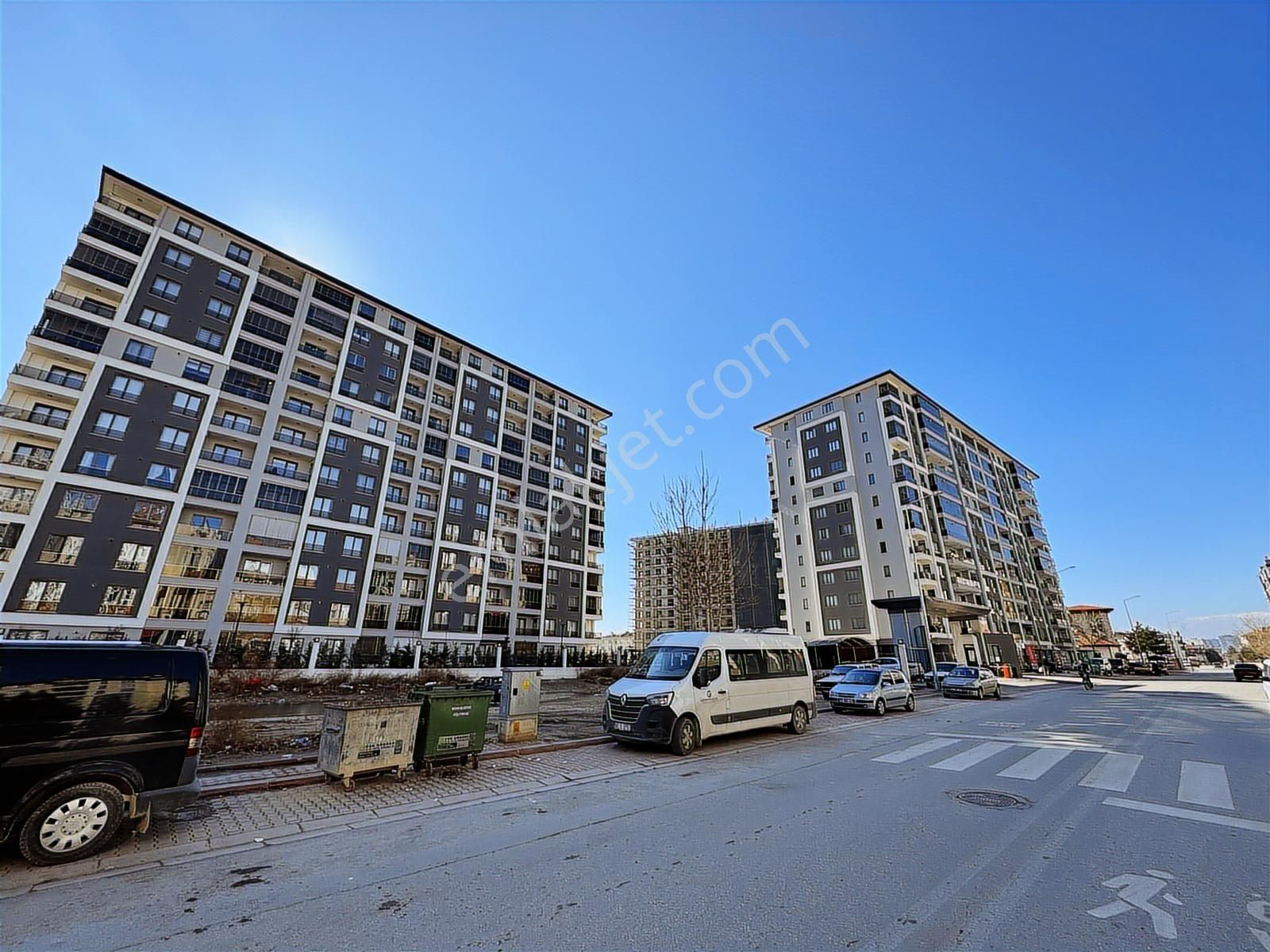 Uygun Fiyat ! Fahrünnisa Evlerinde Ödemesi Olmayan 3+1 - Görsel 18