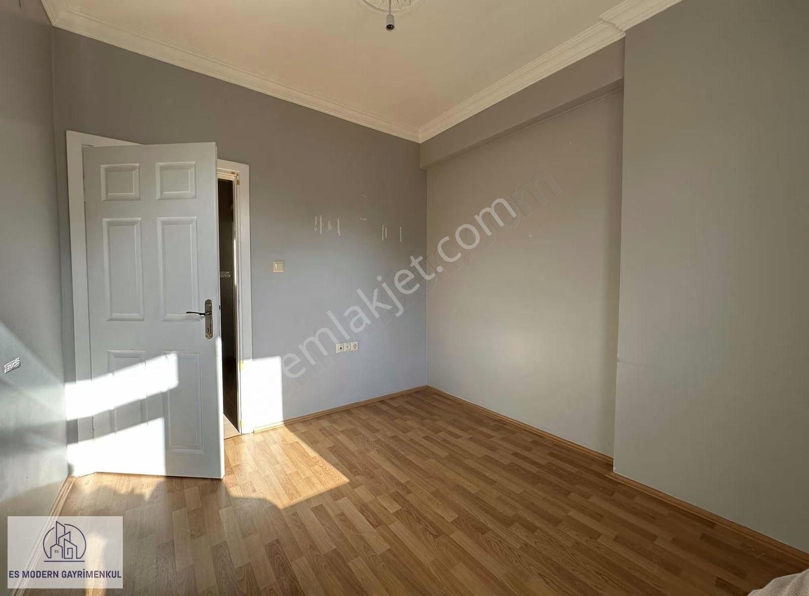 Gaffar Okan Cd. Üzeri Kiralık Cadde Cepheli 2+1 Geniş Daire - Görsel 28