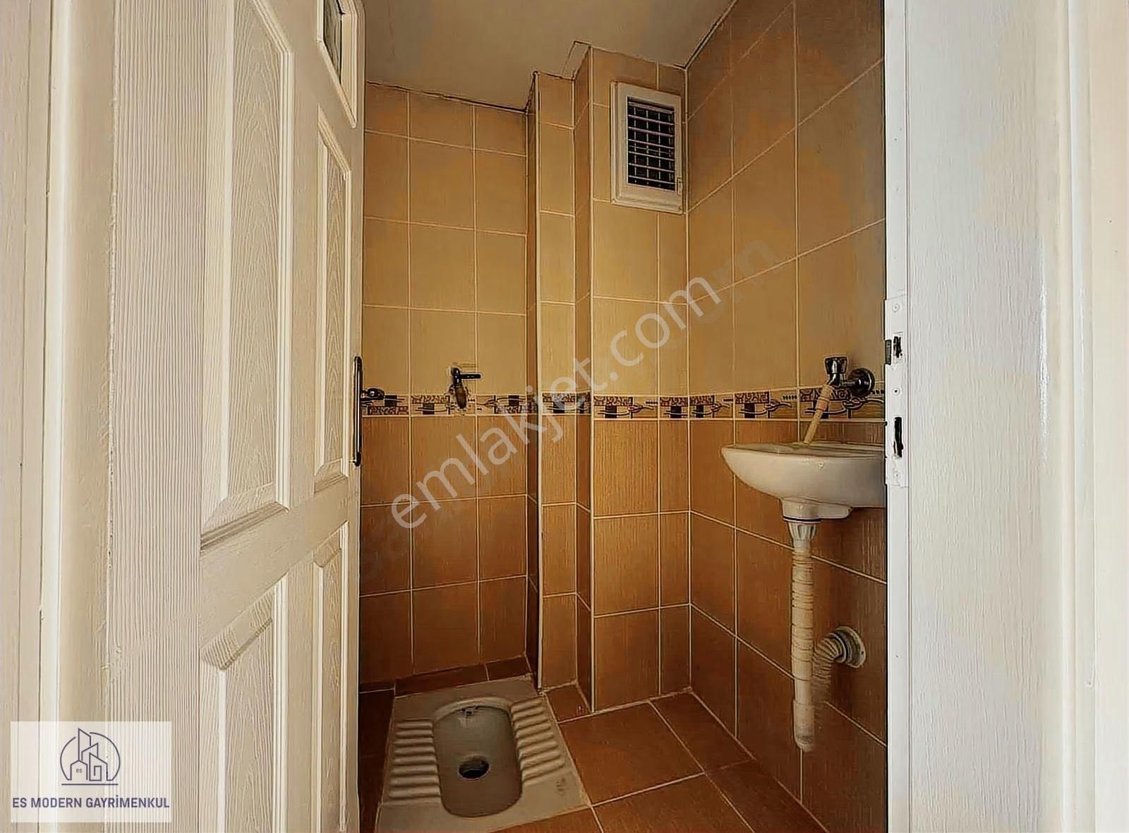 Gaffar Okan Cd. Üzeri Kiralık Cadde Cepheli 2+1 Geniş Daire - Görsel 8