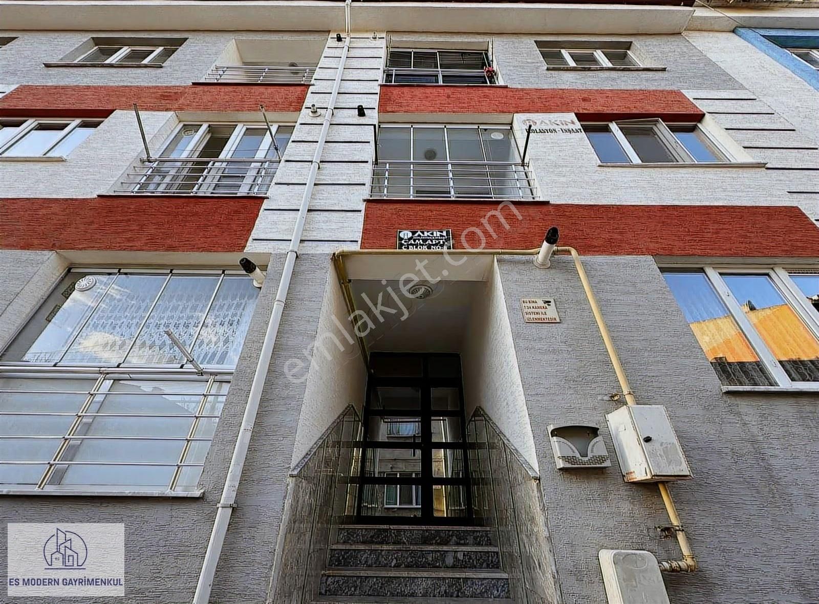 Gültepe'de Halk Cd. Çift Balkon & Arakat Kiralık 2+1 Daire - Görsel 17