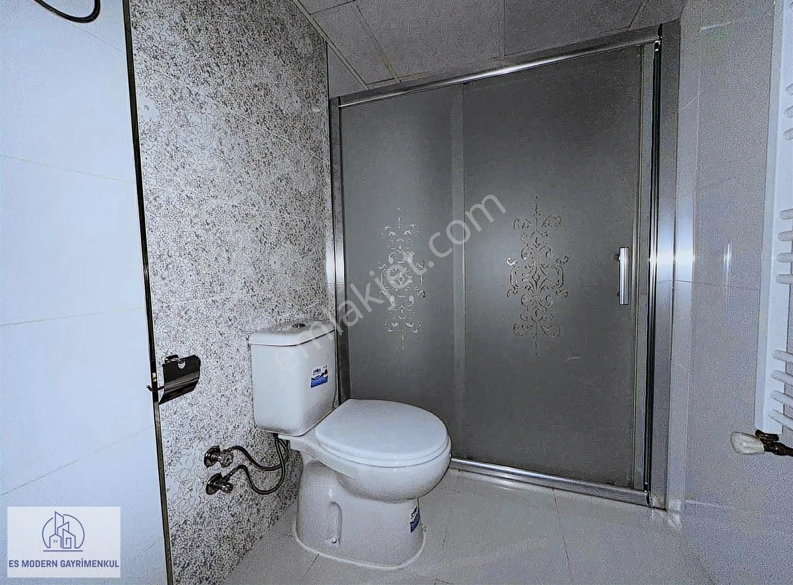 Gültepe'de Halk Cd. Çift Balkon & Arakat Kiralık 2+1 Daire - Görsel 4