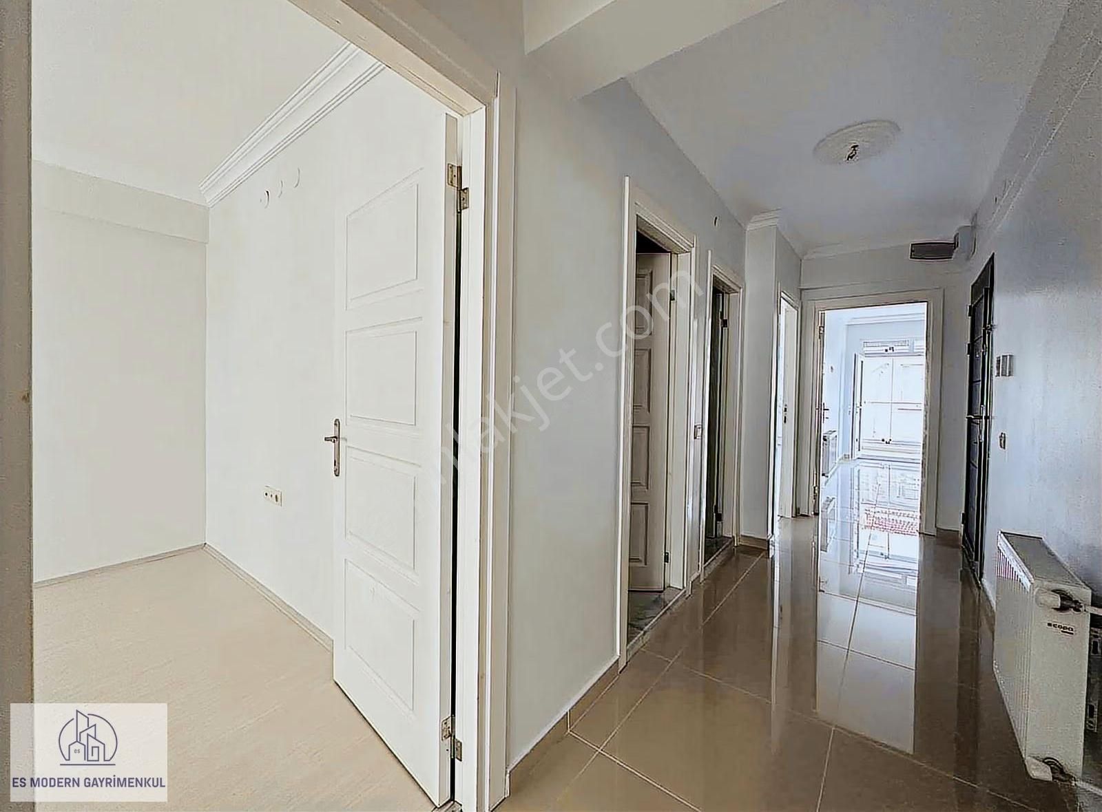 Gültepe'de Halk Cd. Çift Balkon & Arakat Kiralık 2+1 Daire - Görsel 20