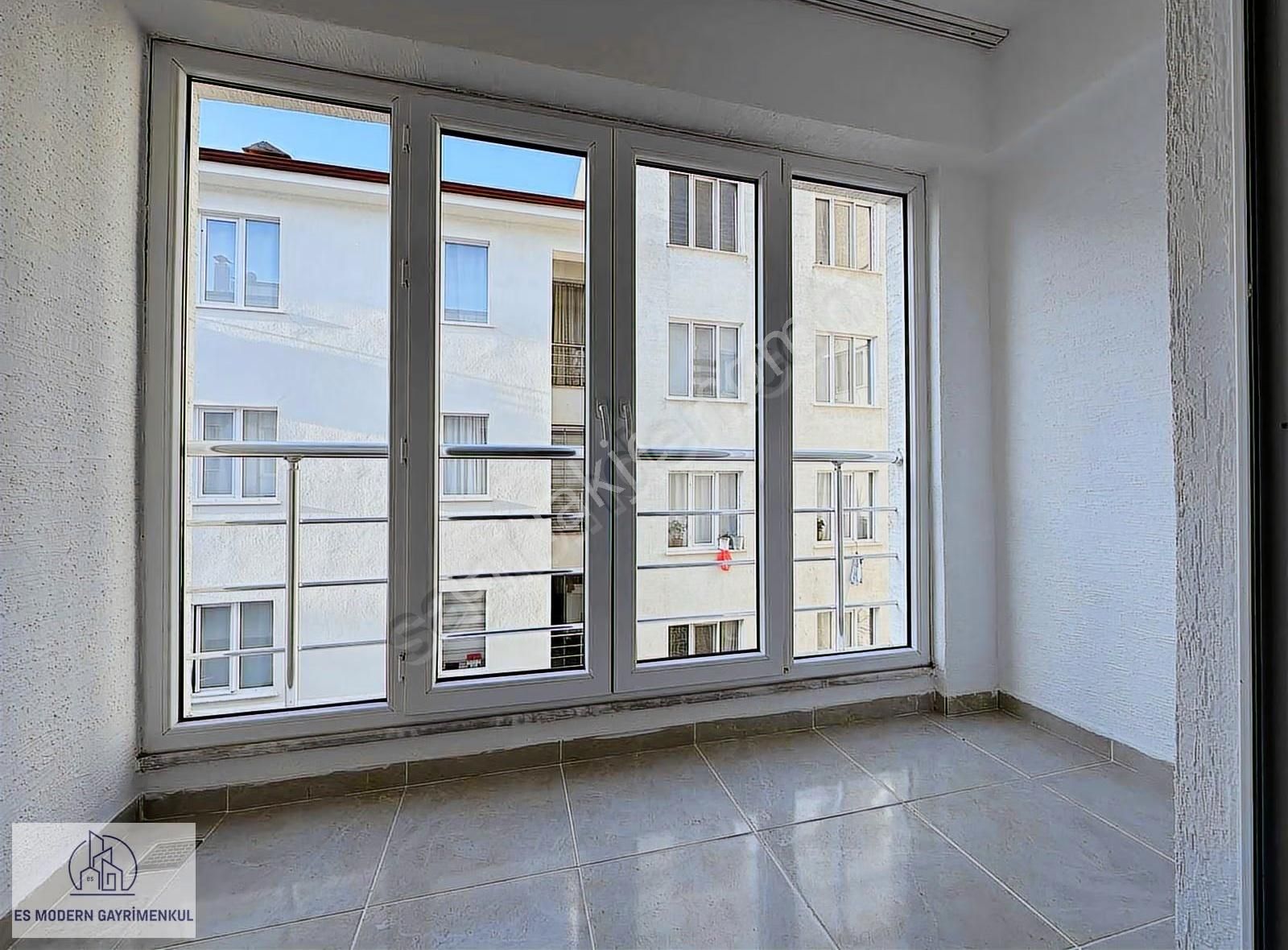 Gültepe'de Halk Cd. Çift Balkon & Arakat Kiralık 2+1 Daire - Görsel 25