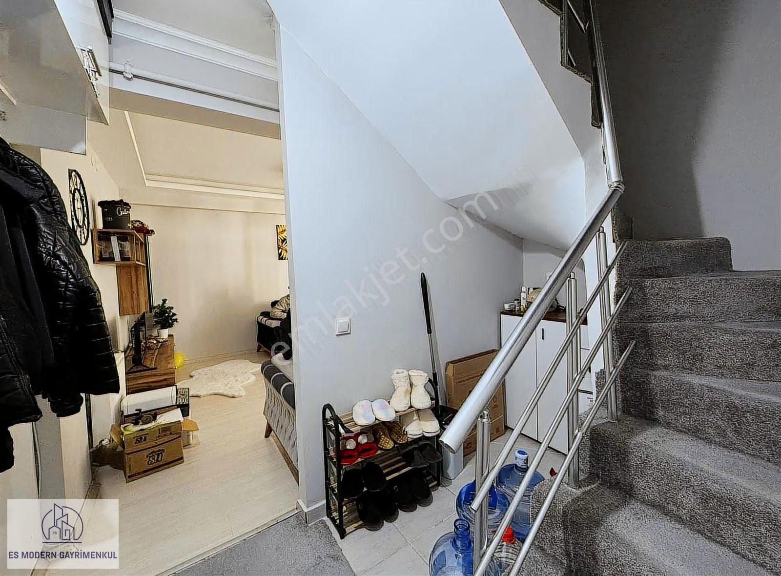 Gaffar Okan Cd Dibinde 3+1 Kullanışlı Daire - Görsel 13