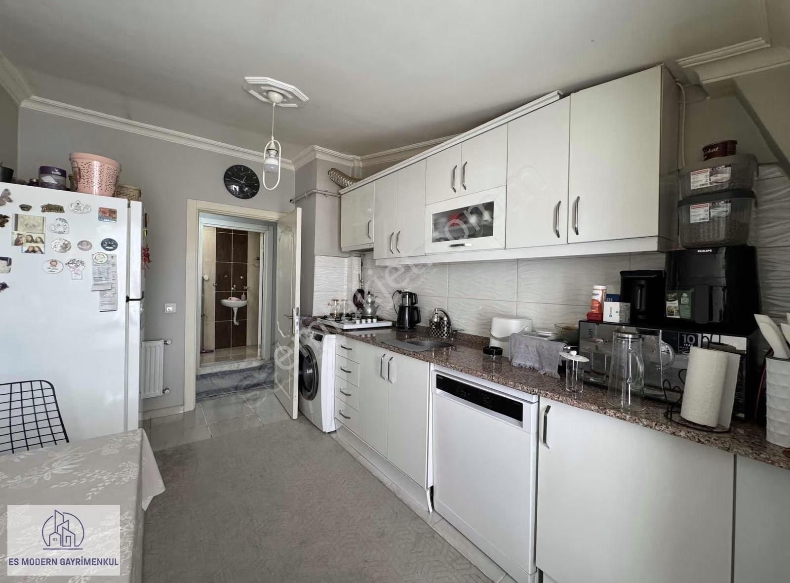 Gaffar Okan Cd Dibinde 3+1 Kullanışlı Daire - Görsel 24