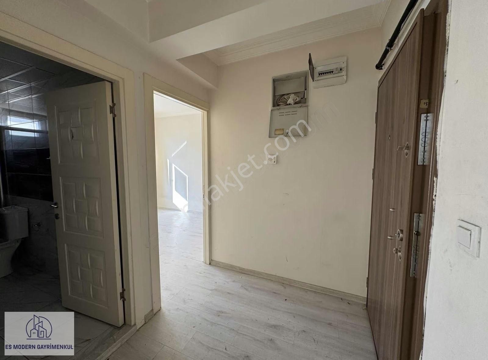 Esentepe Mh Eğitimciler Cd Yakını Asansörlü 1+1 Kiralık Daire - Görsel 6