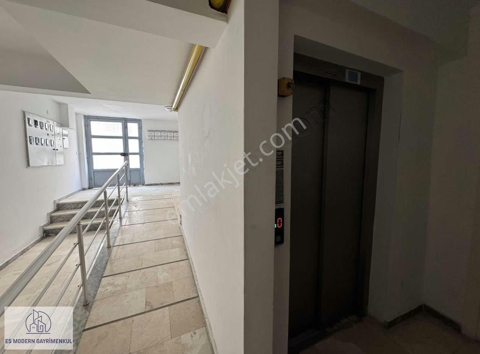 Esentepe Mh Eğitimciler Cd Yakını Asansörlü 1+1 Kiralık Daire - Görsel 10