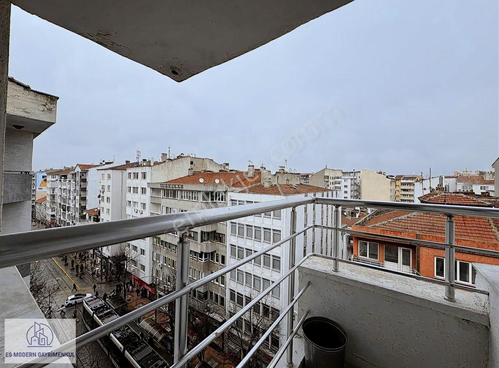 Doktorlar Cd. Tramvay Durağı Önünde Mükemmel Konum 3+1 Daire - Görsel 26