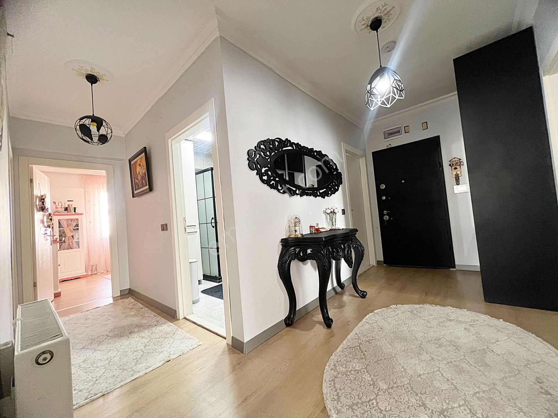 Burç Mahallede Seval Cadde Yakını Ful Yapılı 7.kat Kök Tapu Acil - Görsel 26