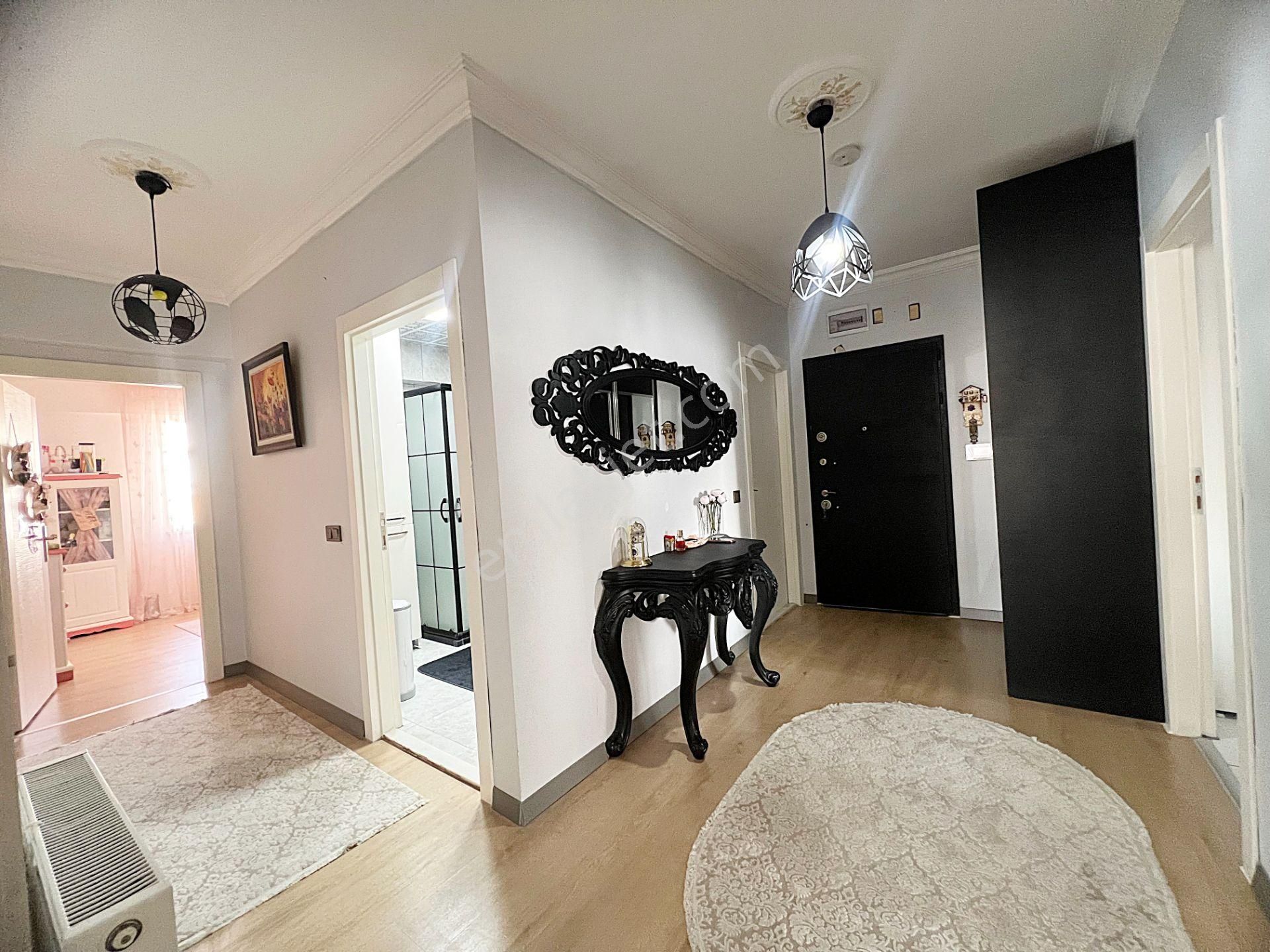 Burç Mahallede Seval Cadde Yakını Ful Yapılı 7.kat Kök Tapu Acil - Görsel 25